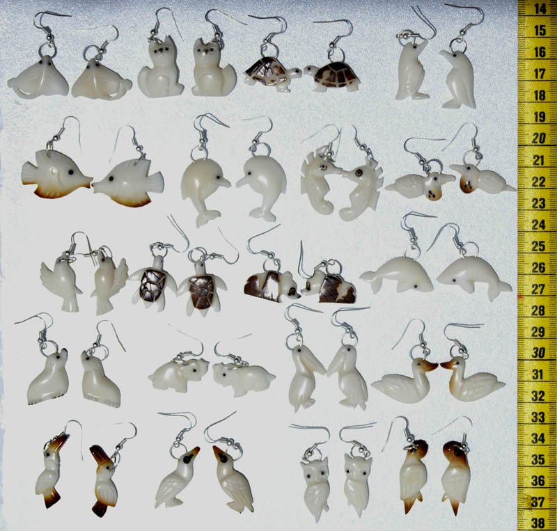 LOT 5 PAIRS OF TAGUA EARRINGS WITH ANIMALS HANDMADE ART